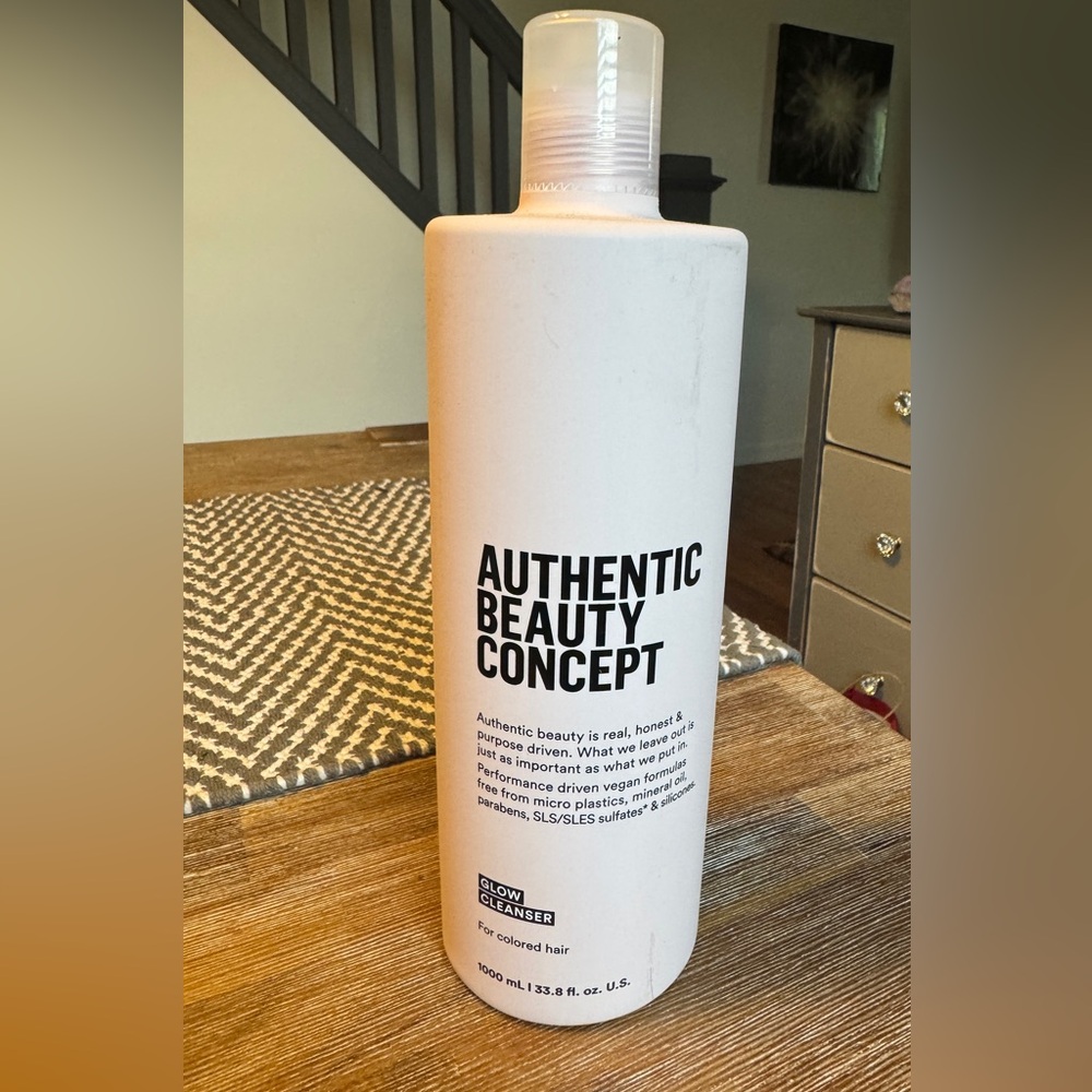 Authentic Beauty Concept Liter Glow Cleanser